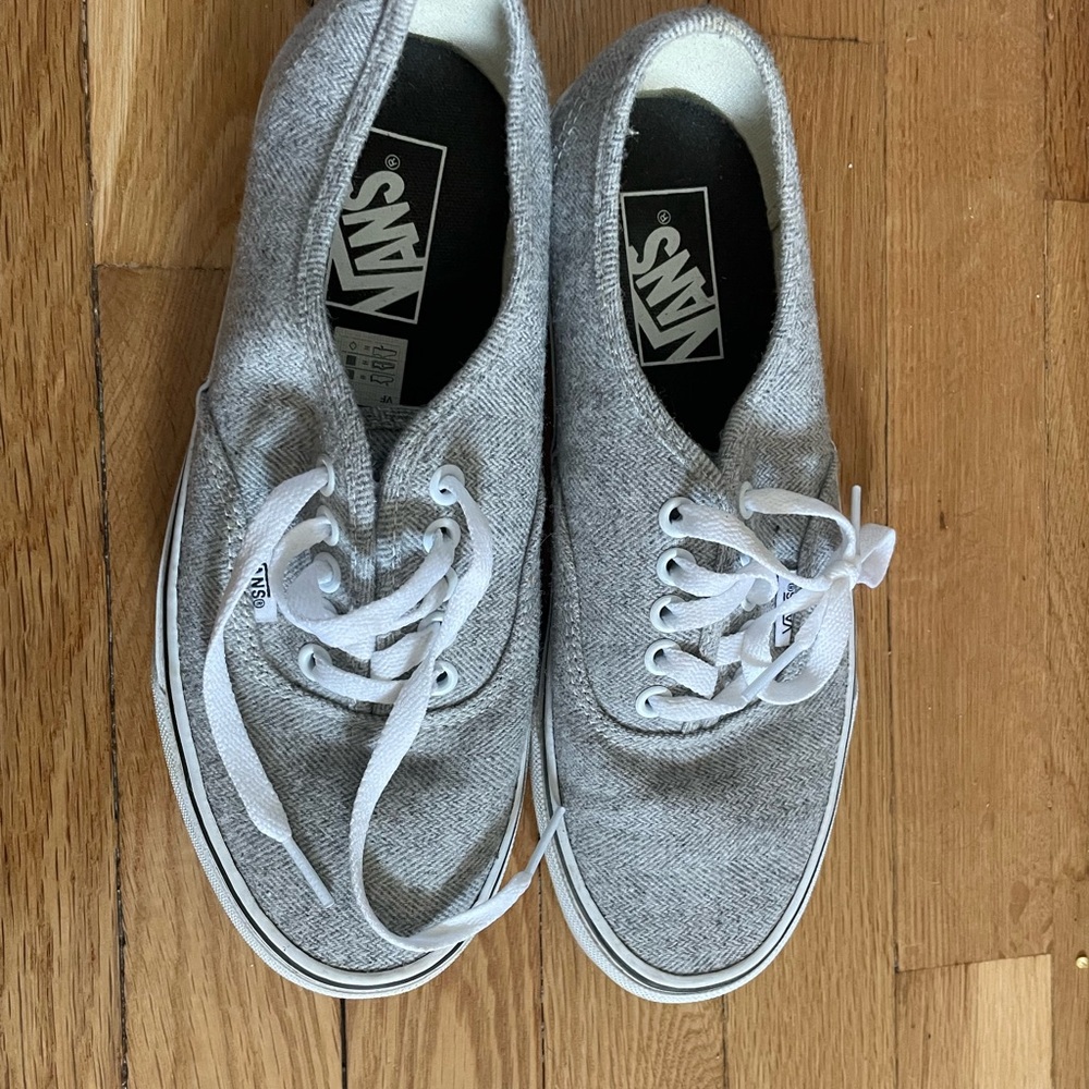 Women’s Grey vans